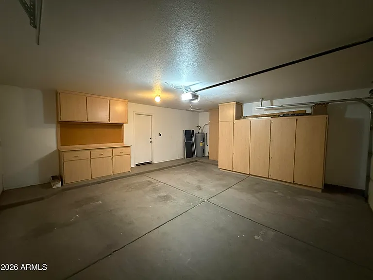 1253 N Spire Ct — Photo 44