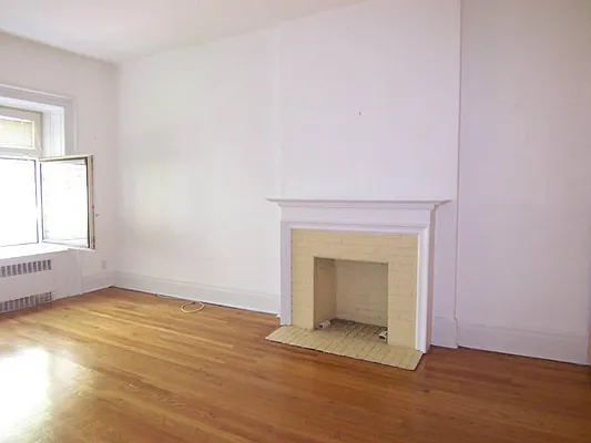 Rented by Town Residential | media 16