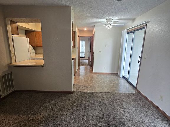 4th image of 854 Highway D #36