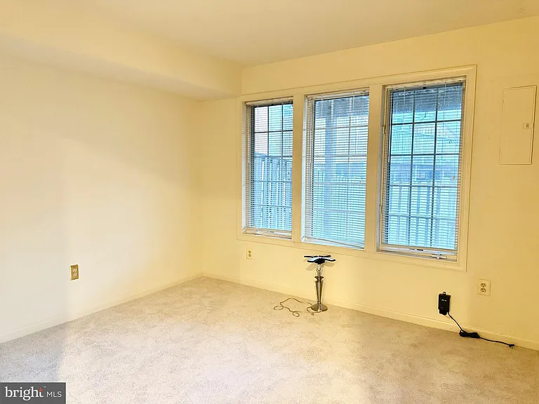 552 Winding Rose Dr — Photo 22