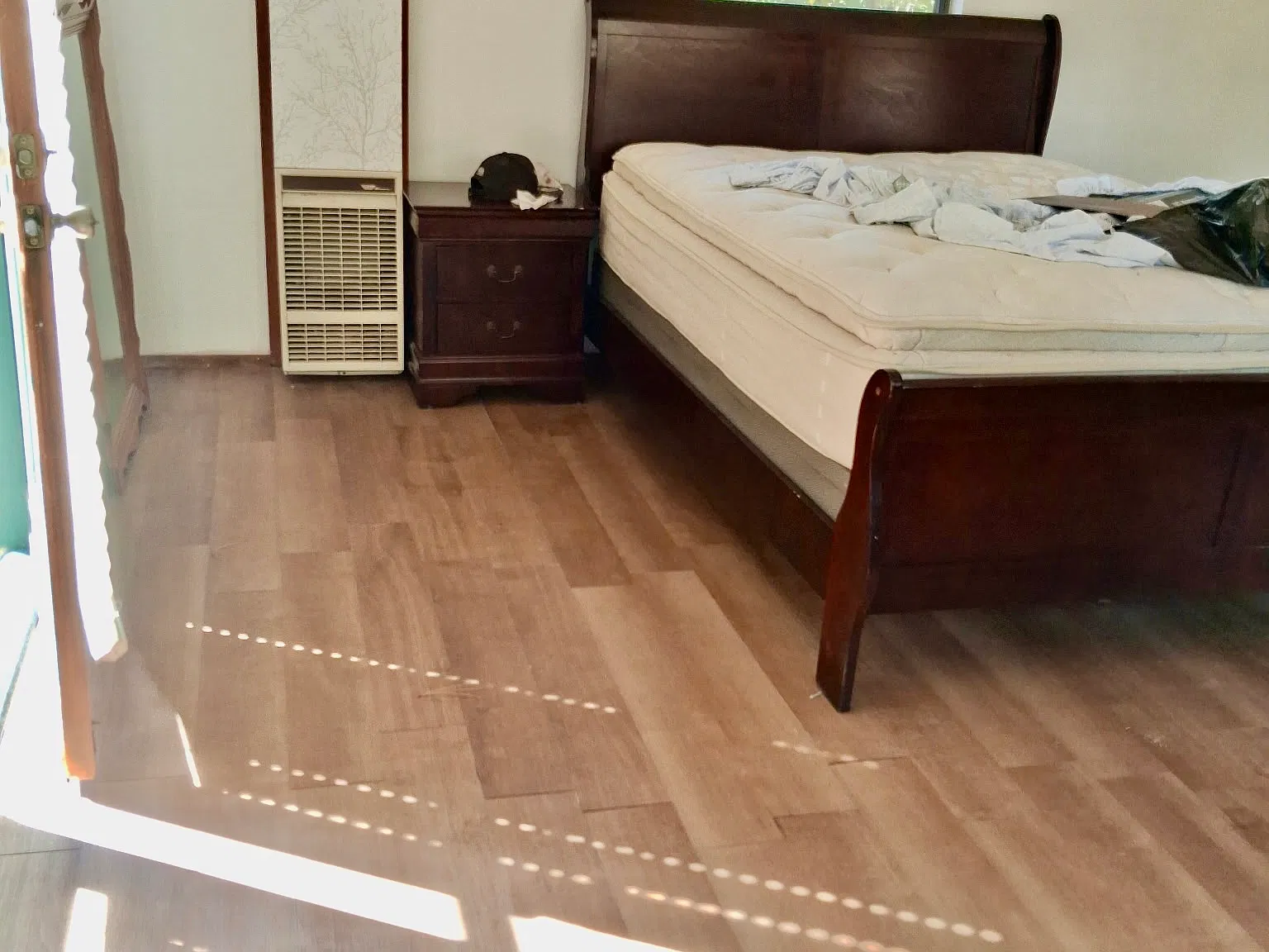 Studio, 220 sqft, $1,190 — Photo 4