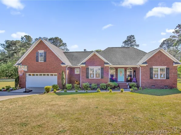 213 Danielle Dr, Pembroke, NC 28372