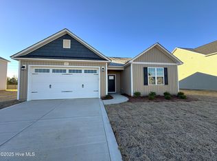 858 Archibald Way, Raeford, NC 28376