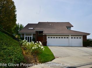 6621 E Smokewood Cir, Anaheim, CA 92807