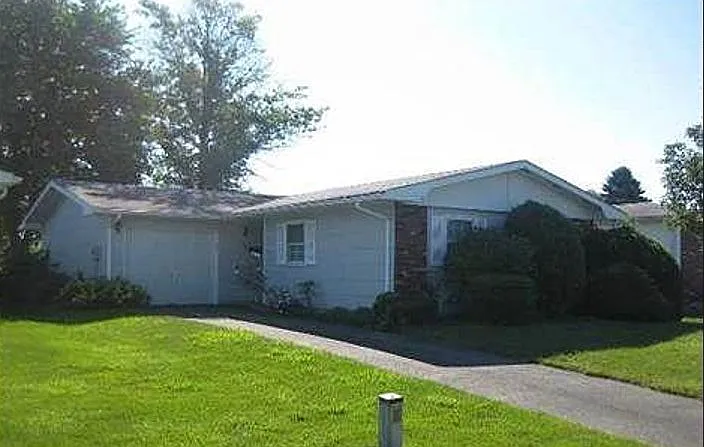 7 Lamb Rd photo 1
