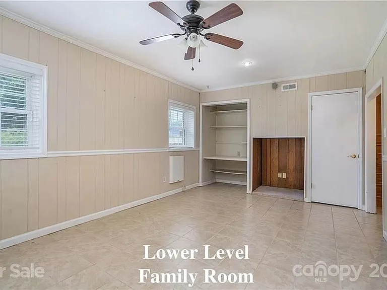 3111 Mocking Bird Ln — Photo 8