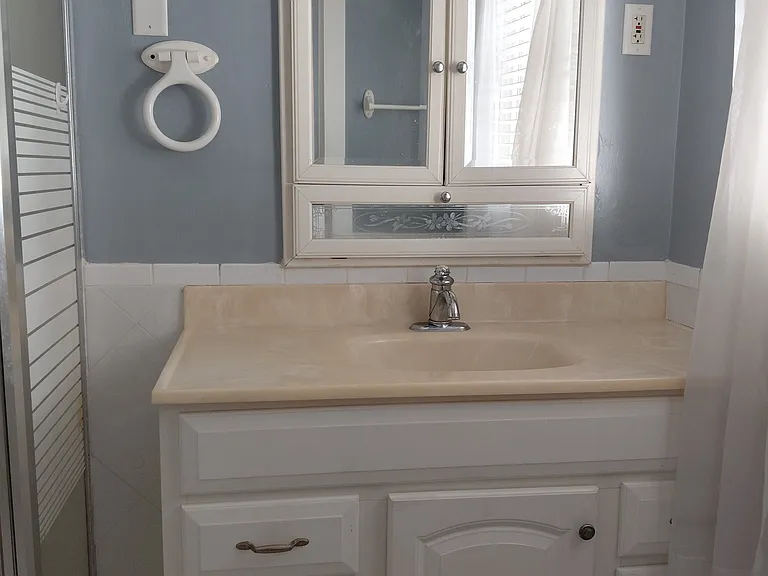 11107 S Indian River Dr — Photo 12