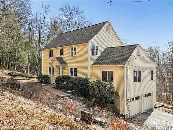 4th image of 227 Joe English Road Unit A