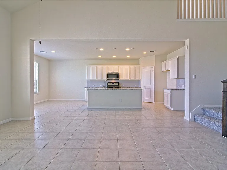 5610 Wolf Pack Dr — Photo 10