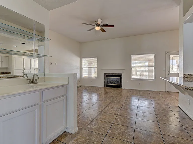 7928 Villa Finestra Dr — Photo 8