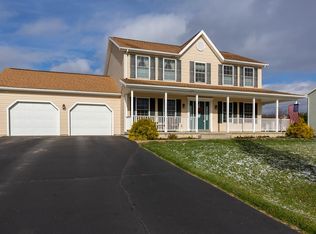 6 Royal Crest Rd, Horseheads, NY 14845