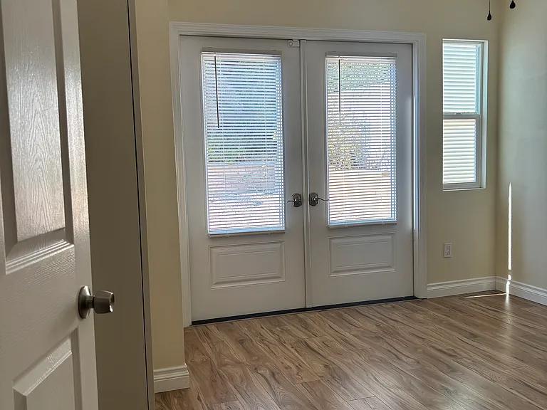 6572 Salizar St — Photo 7