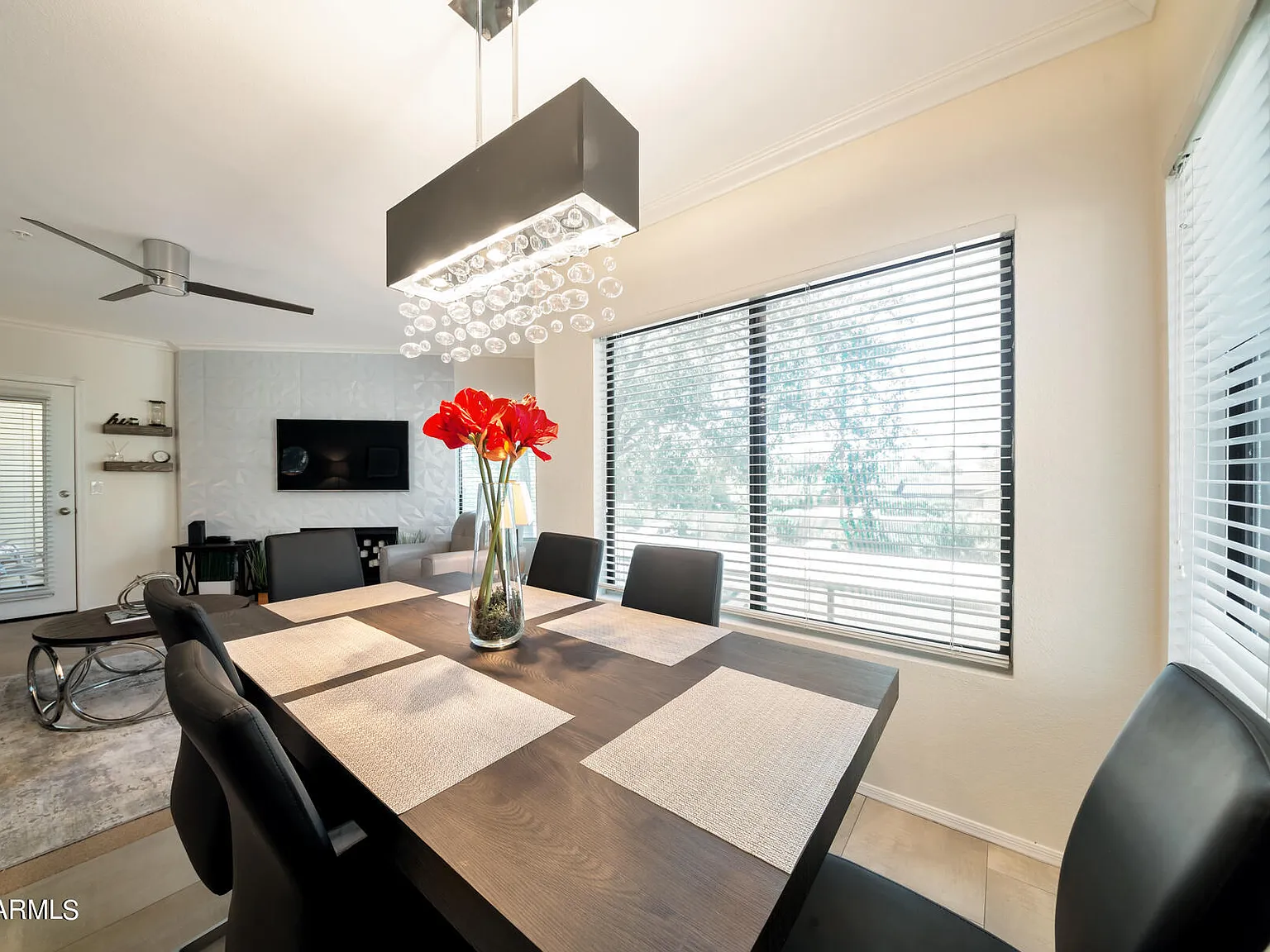 3 bed, 2.0 bath, 1230 sqft, $2,750 — Photo 3