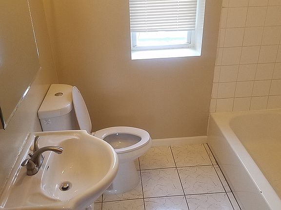 5th image of 205 N Kolmar Ave APT 3