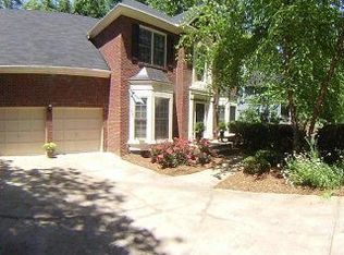 7075 Red Fox Ln, Cumming, GA 30040