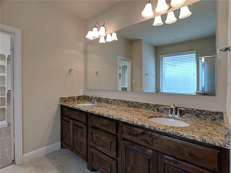 1824 Balboa Park Dr — Photo 34