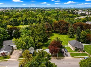 204 Cox Mill Rd, Barrie, ON L4N 4G5