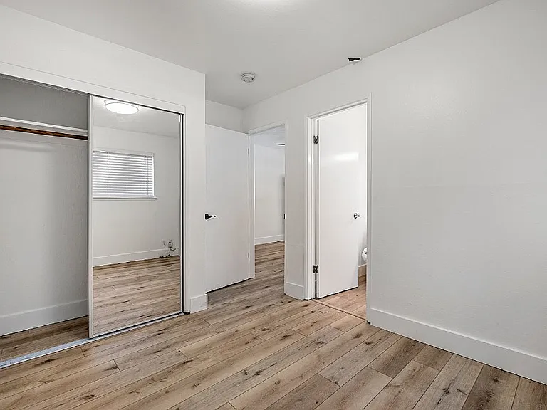 2360 Ellsworth St — Photo 3