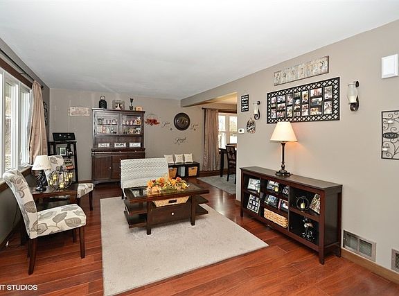 2nd image of 4917 Cypress Ct