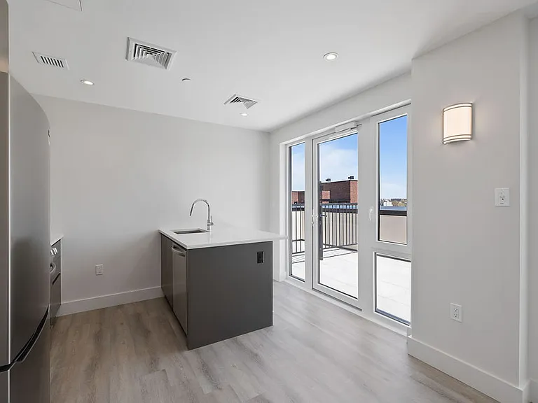 2605 Snyder Ave #7C — Photo 10