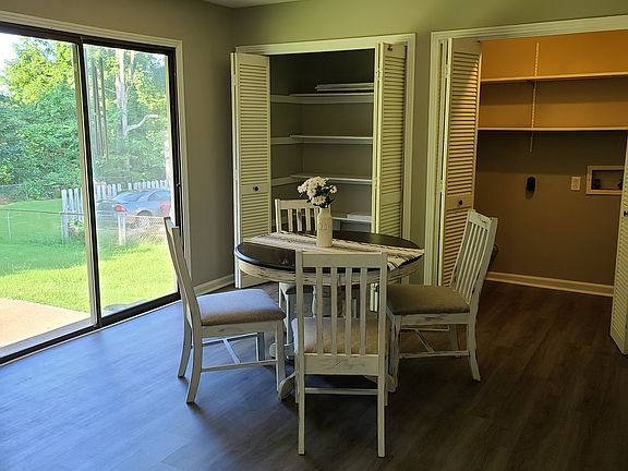 4th image of 323 Mills Dr
