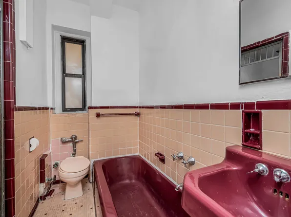 860 Grand Concourse image 13 of 14