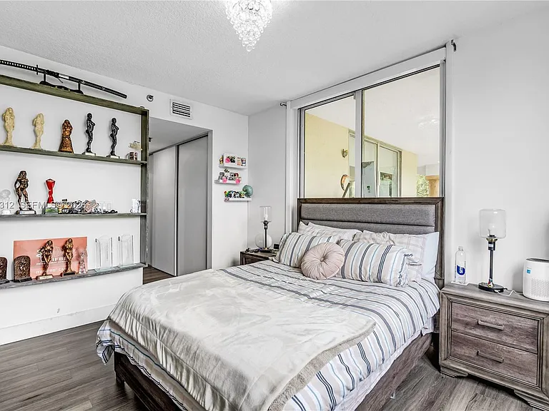 1834 Brickell Ave #33 — Photo 11