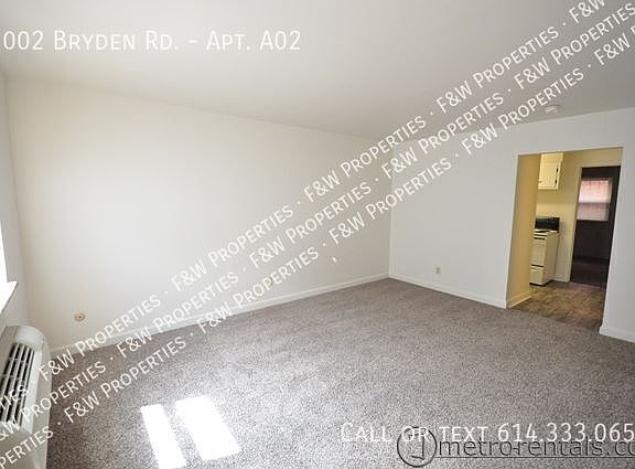 3rd image of 1002 Bryden Rd APT A02