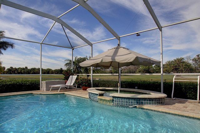 2nd image of 7690 Aralia Way