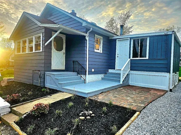 66 Lakota Ave, Akron, OH 44319