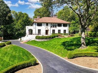 1135 Ridgeway Rd, Dayton, OH 45419