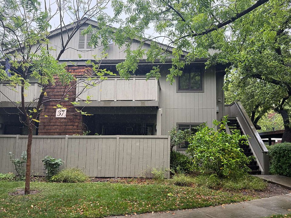 1st image of 2513 La Terrace Cir