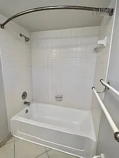 969 Sonesta Avenue Northeast - 208 — Photo 3