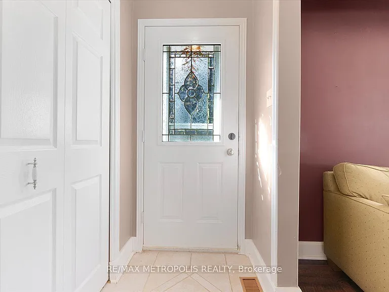23 Silver Aspen Cres #MAIN — Photo 5
