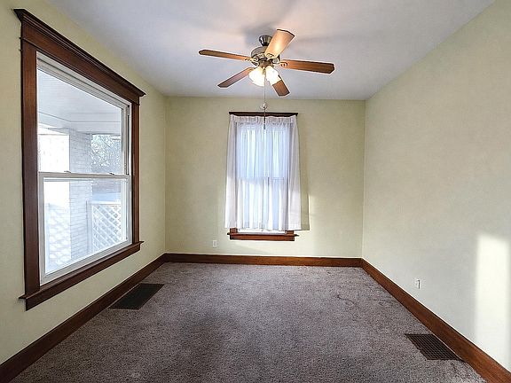 5th image of 1913 N Heidelbach Ave