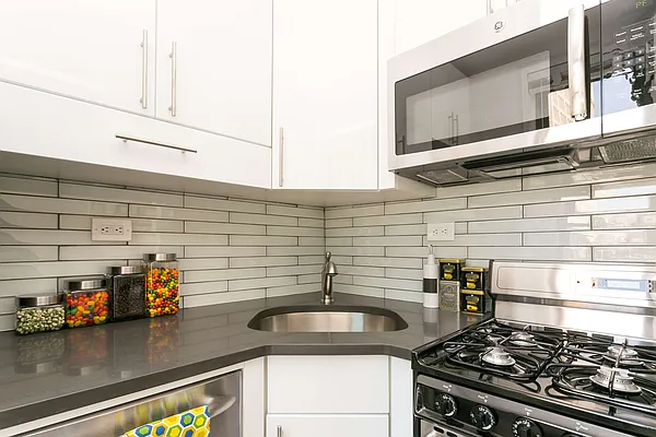 Rented by Compass | media 16