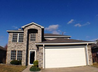 5404 New Castleton Ln, Fort Worth, TX 76135