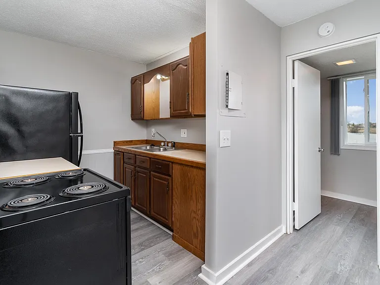 Bay Valley Harbor Apartments — Photo 29