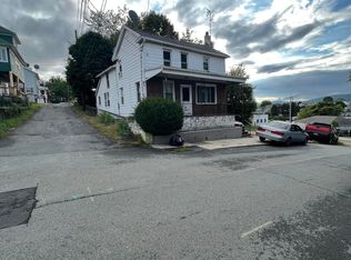 5 E Oak St, Pittston, PA 18640
