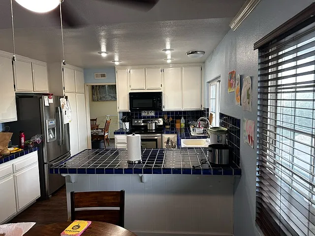 426 Mainsail Rd — Photo 2