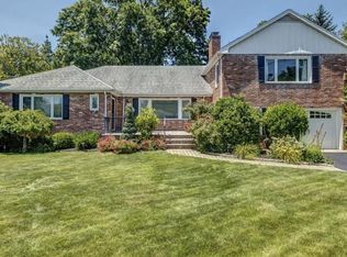 500 Valley Rd, Clark, NJ 07066