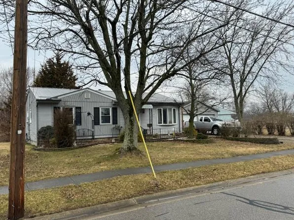 1440 Sara Ave, Galion, OH 44833