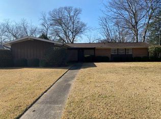 552 S Jackson St, Houston, MS 38851