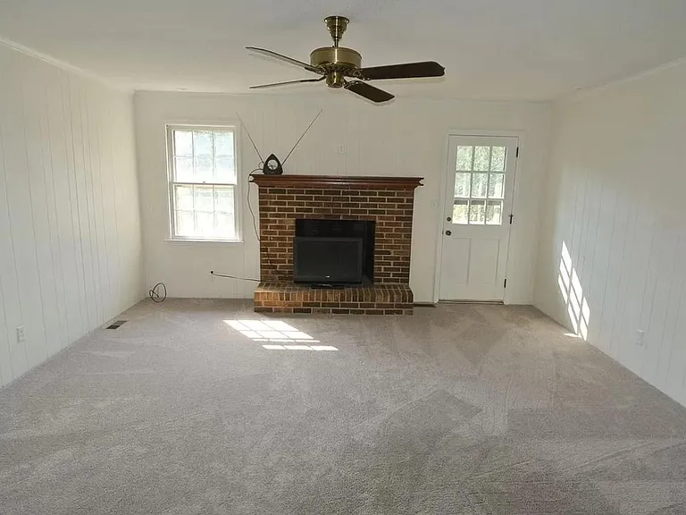 4232 Chaffee Rd — Photo 6