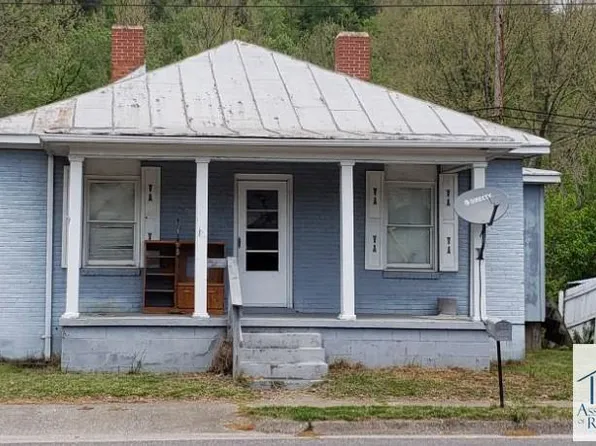 4162 Fairystone Park Hwy, Bassett, VA 24055