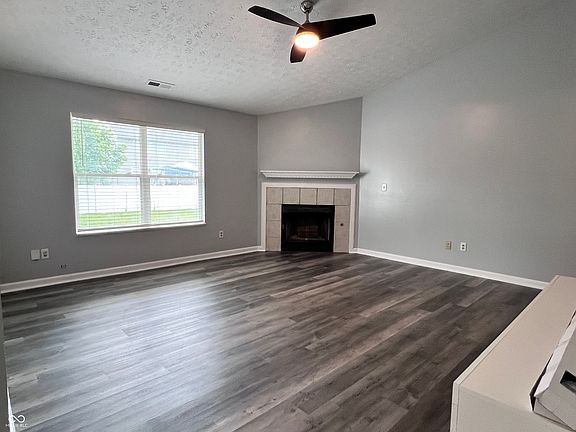 3rd image of 10167 Stillwell Dr