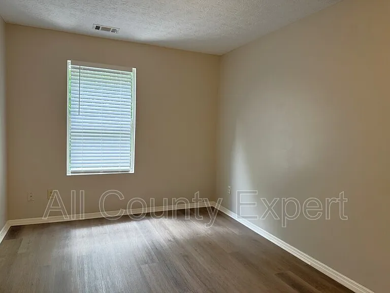 7156 Lone Oak Way — Photo 14