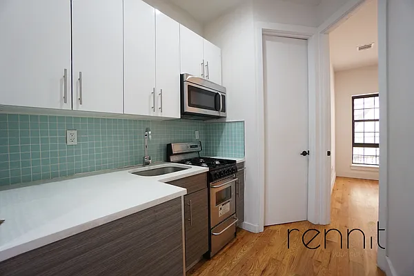 Rented by Rennit Inc. | media 26