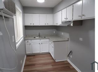 7806 S Troy St, Chicago, IL 60652