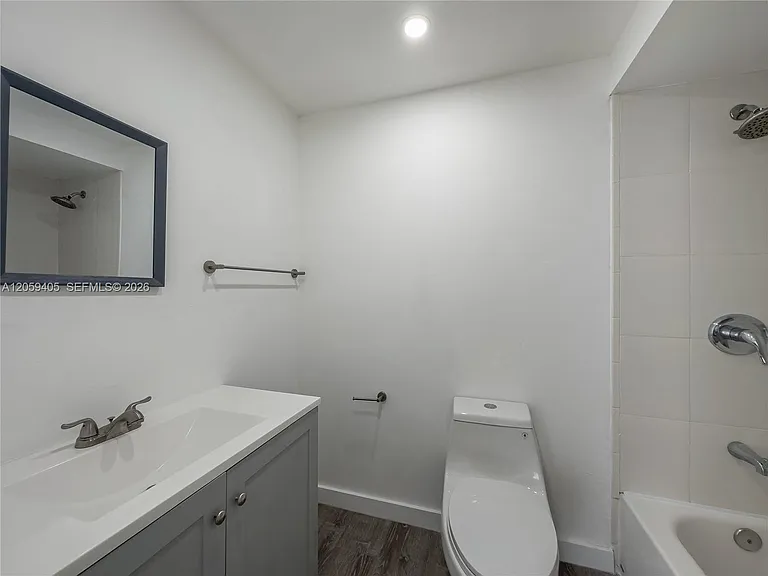 17570 Atlantic Blvd #210 — Photo 20